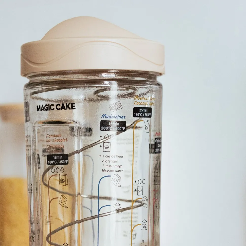 Best Sale Shaker magique : 10 recettes de gâteaux Aux Fourneaux